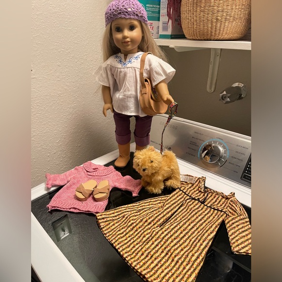 American Girl Doll Julie with dog and accesorios EUC
